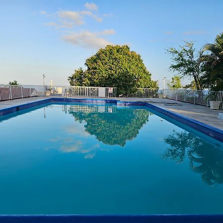 Montego Bay Club Apartments Exterior foto