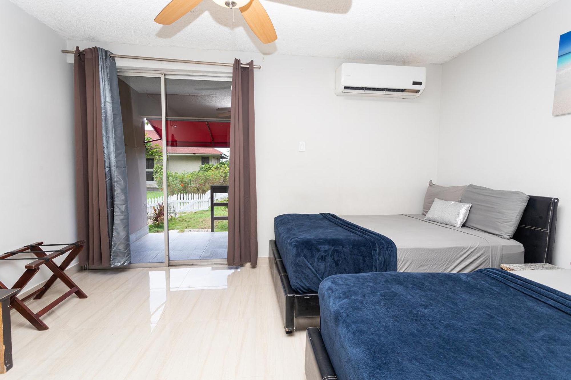 Montego Bay Club Apartments Exterior foto