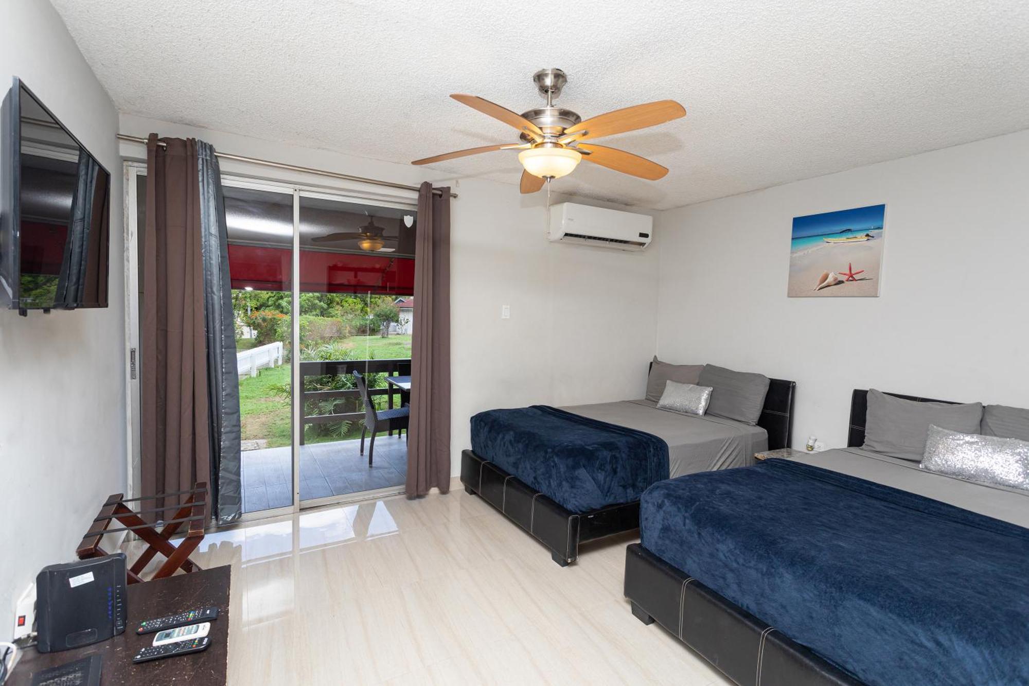Montego Bay Club Apartments Exterior foto